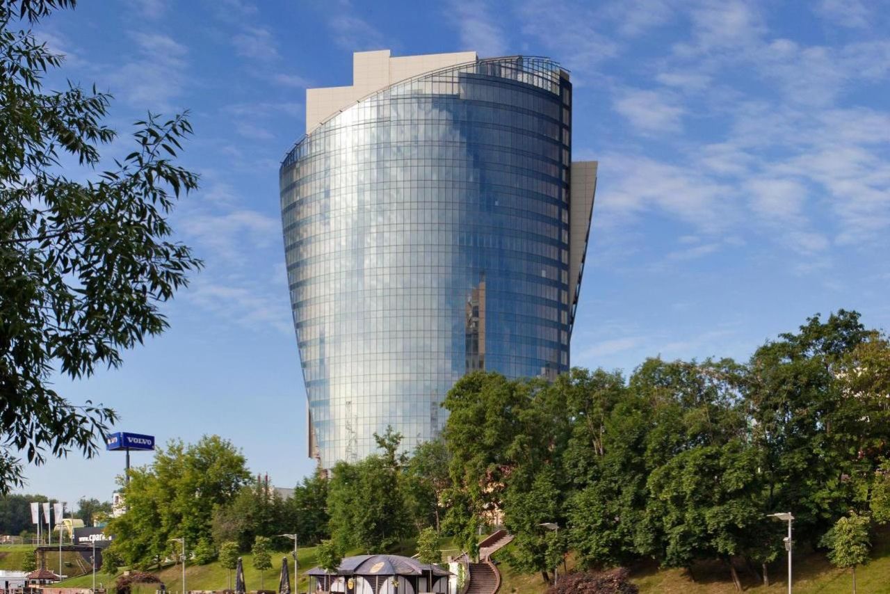 Продажа офиса бизнес-центр Кантри Парк III